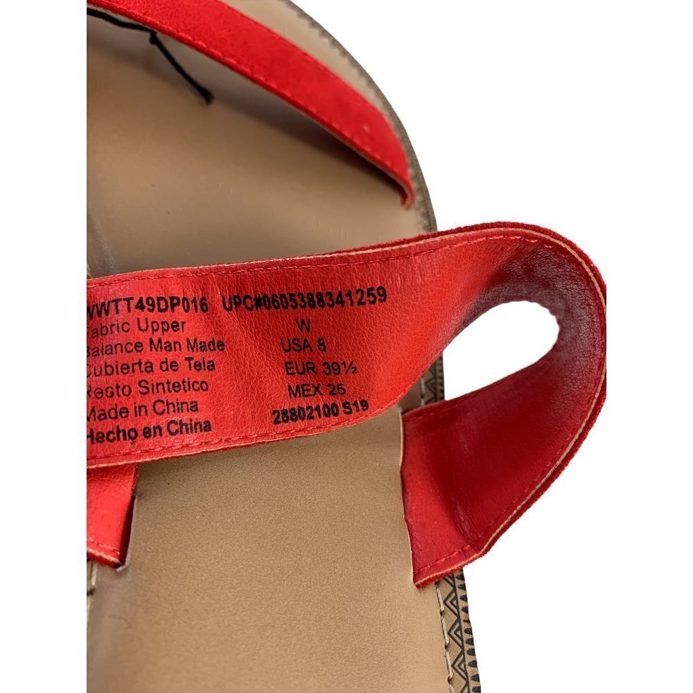 Time & Tru Women's Red & Tan Slip on Sandals - Picture 5 of 5